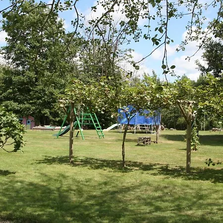 Domaine De La Bessede База отдыха 3*